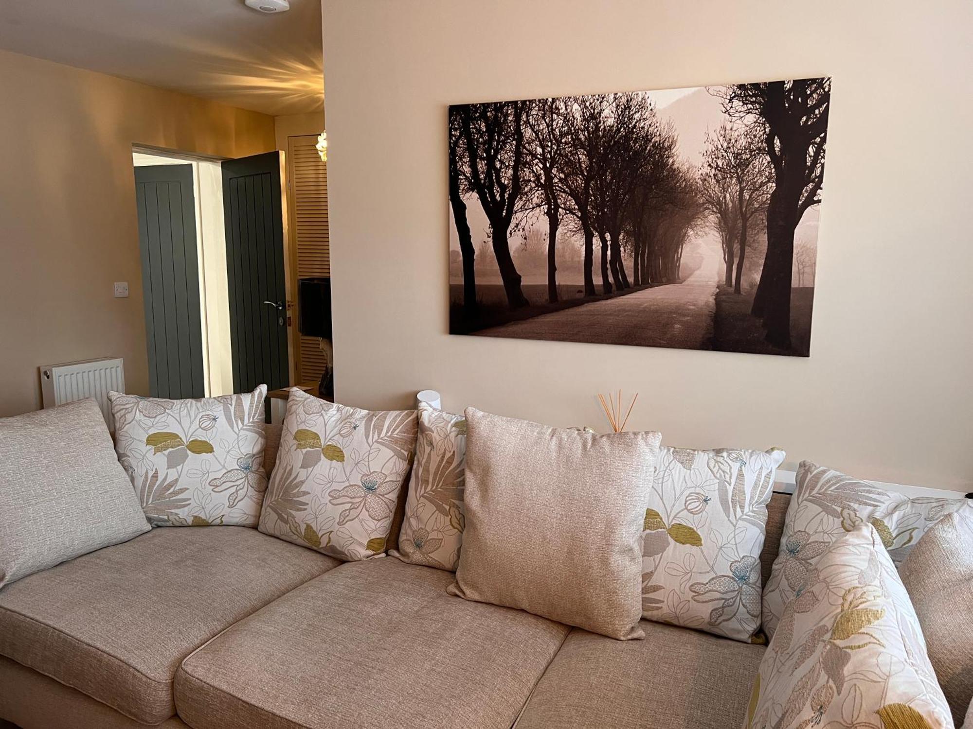 Luxury Guest Dog Friendly Apartment